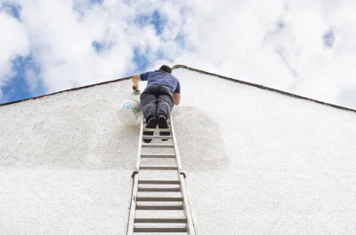 Peinture extérieure au Bourgneuf-la-Forêt — façades et ravalement